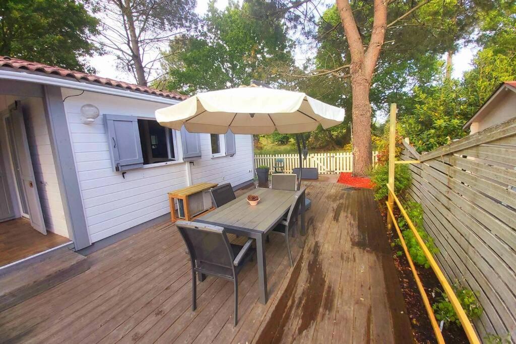 Chalet T3/Clim/Wifi/Pkg/Terrasse/15 Min Plages Villa La Teste-de-Buch Exterior photo